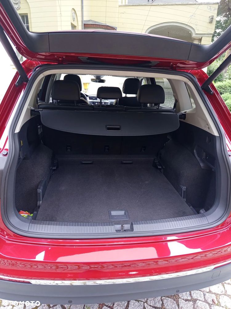 Volkswagen Tiguan Allspace - 8