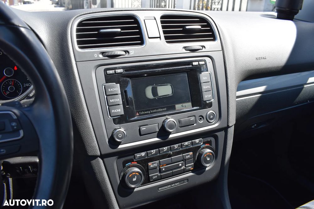 Volkswagen Golf 2.0 TDI DPF DSG MATCH - 17