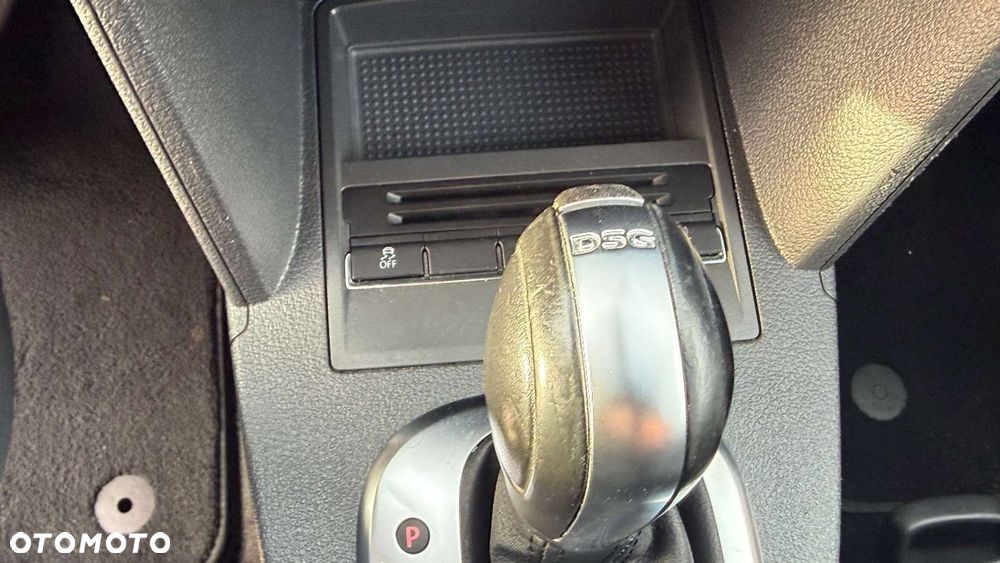 Volkswagen Touran - 36
