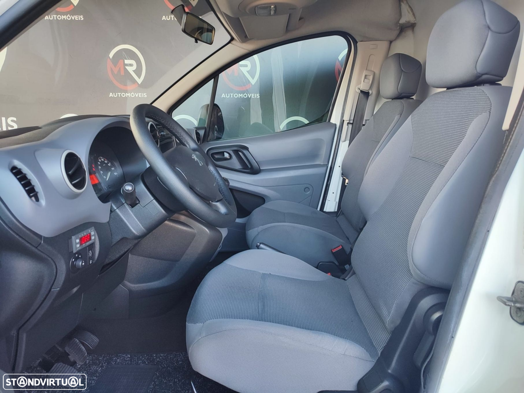 Peugeot Partner 1.6 HDi Confort Isótermica C/ Frio 90 Cv 2 Lug 5 Pts - 21