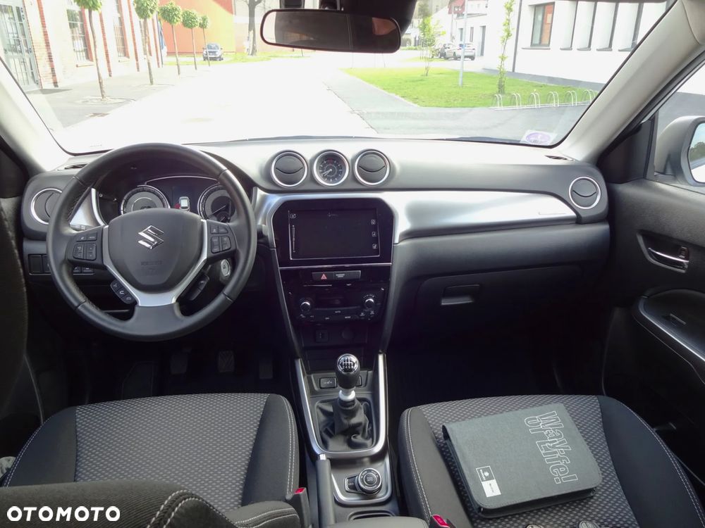 Suzuki Vitara 1.4 Boosterjet SHVS Elegance 4WD - 36