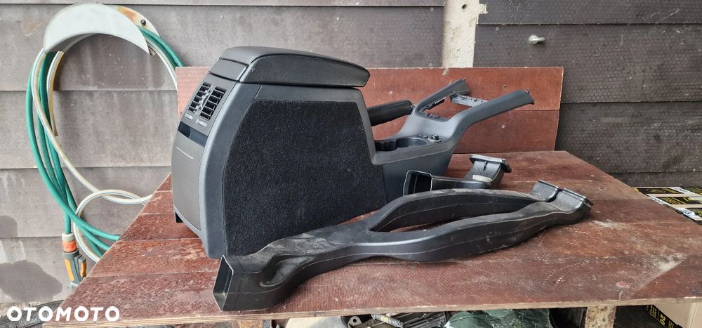 PODŁOKIETNIK SKÓRA SKODA OCTAVIA II Lift Kompletny - 1