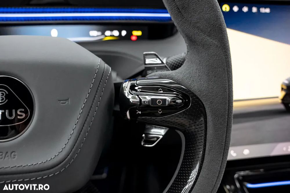 Lotus Eletre 900 Sport Carbon - 35