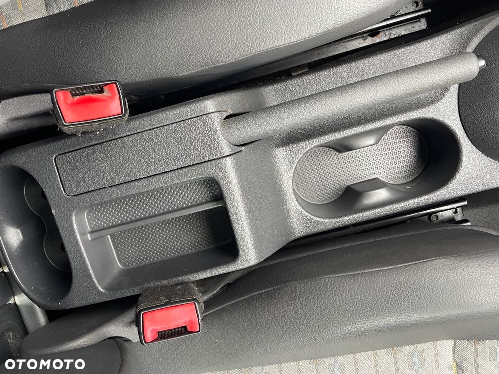 Volkswagen Caddy - 13