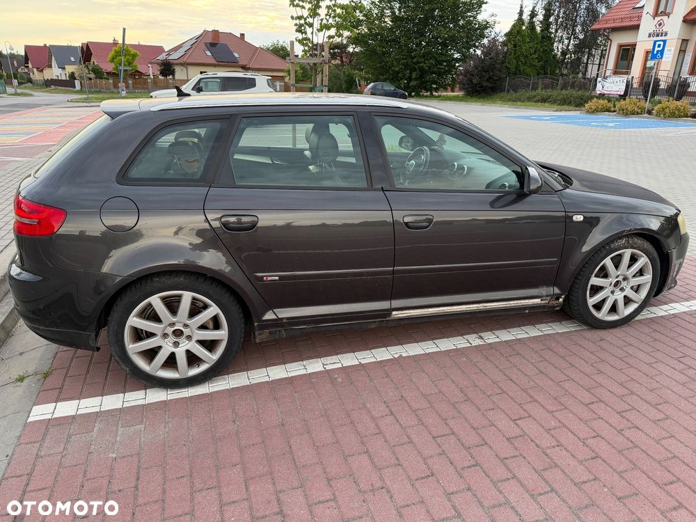 Audi A3 Sportback 2.0 TDI DPF Quattro Ambiente - 25