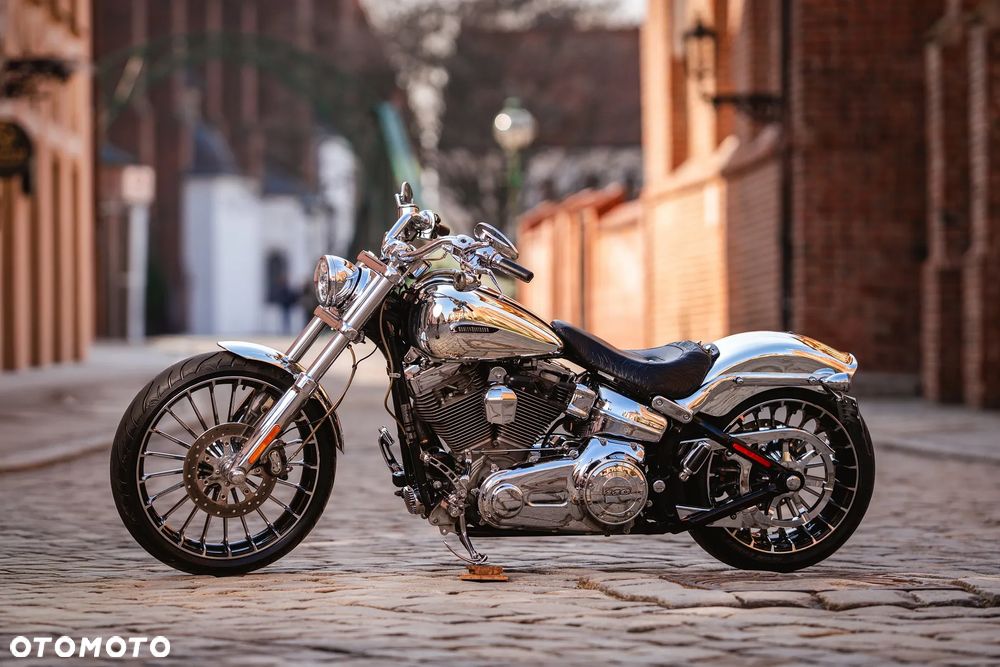 Harley-Davidson FXSB Breakout - 4