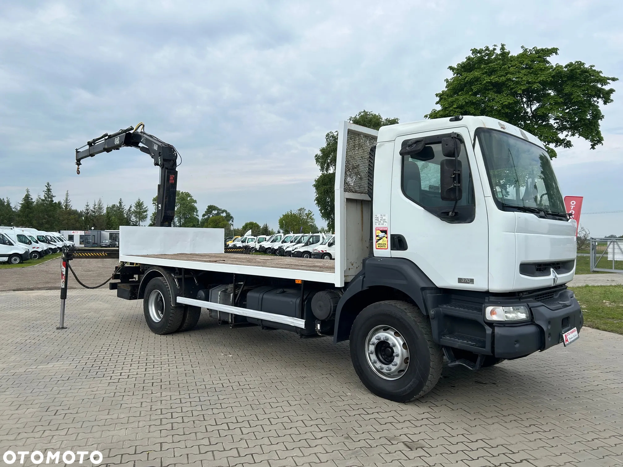 Renault Kerax 370dCI HDS HIAB 122 BS-2 HIDUO - 8