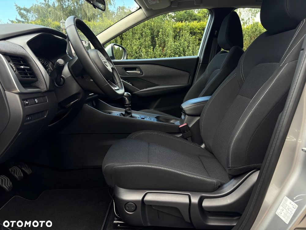 Nissan Qashqai 1.3 DIG-T MHEV Premiere Edition - 17