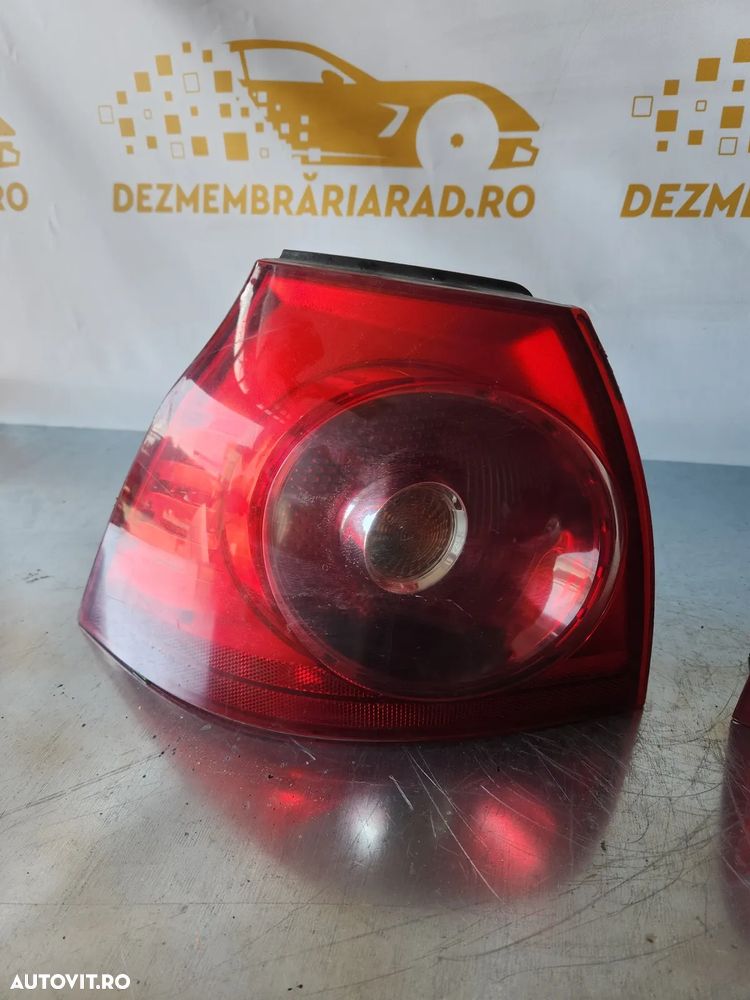 Stopuri Lampa Stop Tripla Stanga Dreapta Vw Golf 5 Hatchback - Dezmembrari Arad - 8