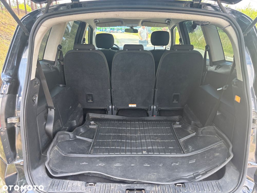 Ford S-Max - 27