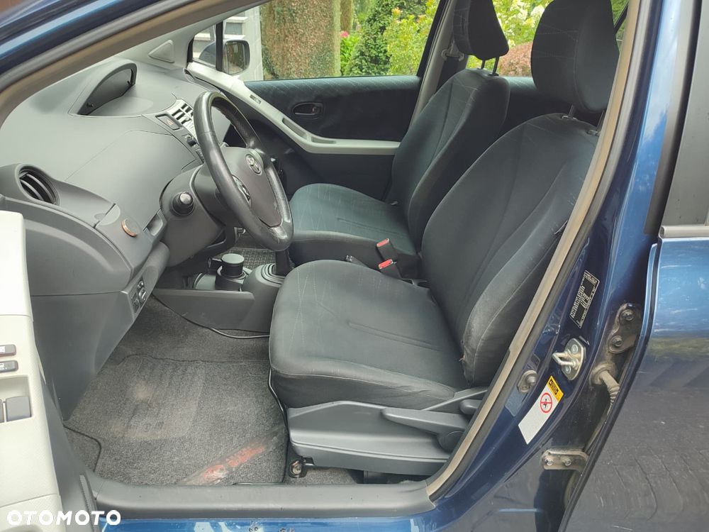Toyota Yaris 1.0 Luna A/C - 16