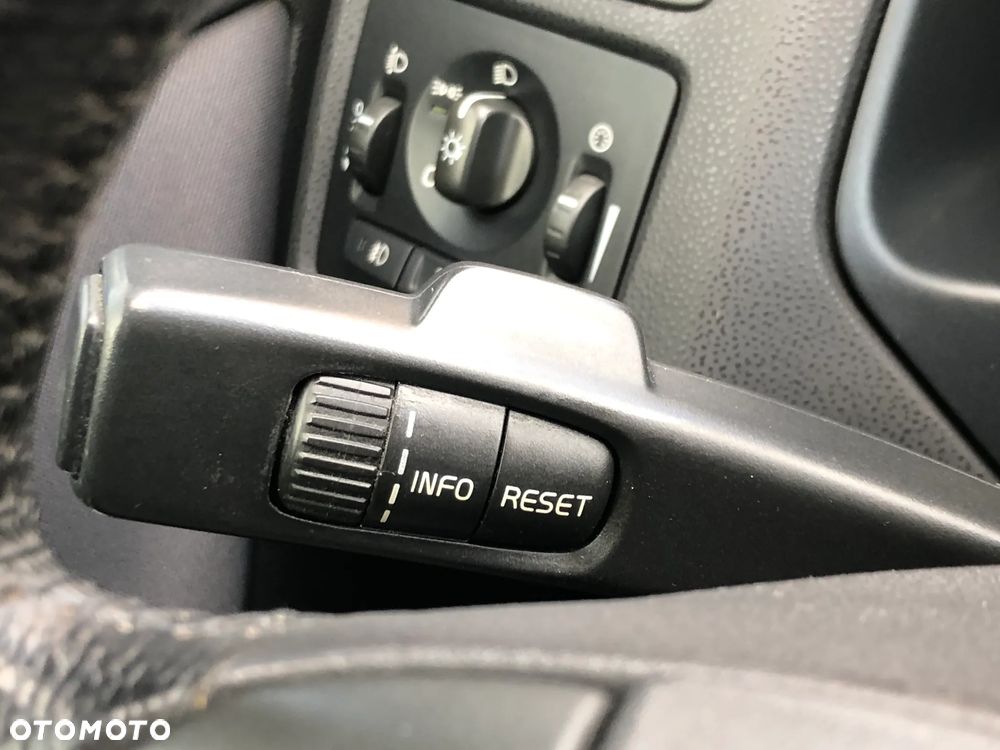 Volvo V50 - 19