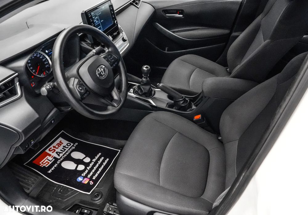 Toyota Corolla 1.5 TNGA MT Business - 11