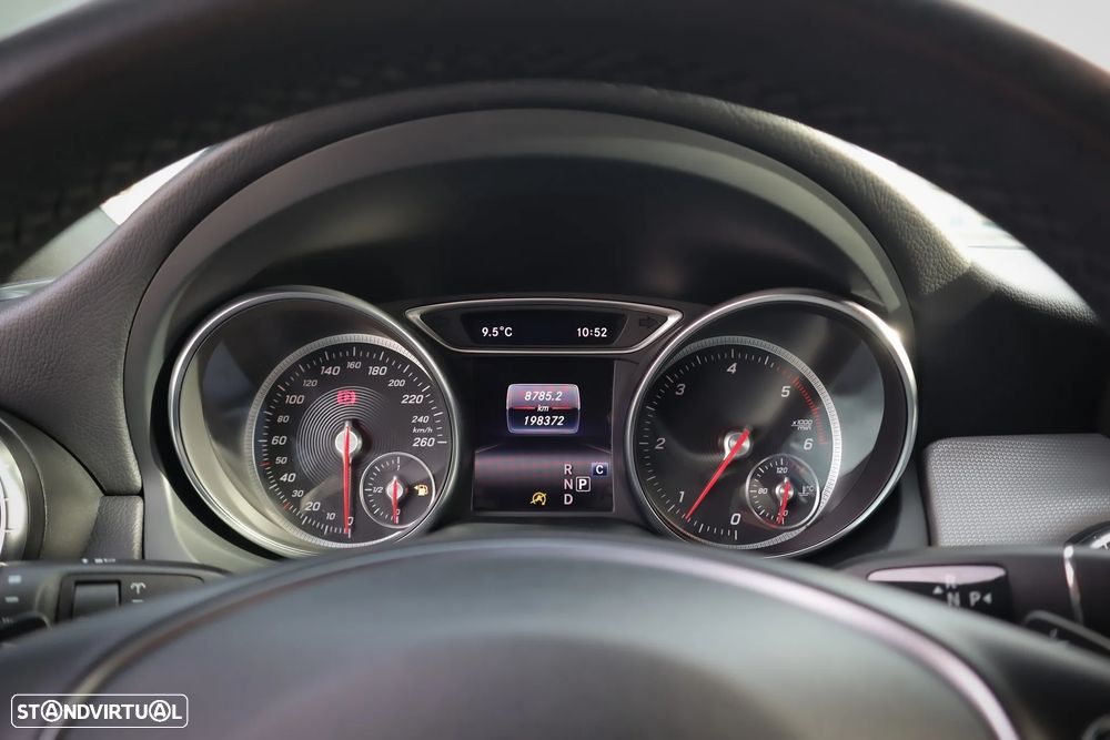 Mercedes-Benz CLA 200 d 7G-DCT Urban - 18