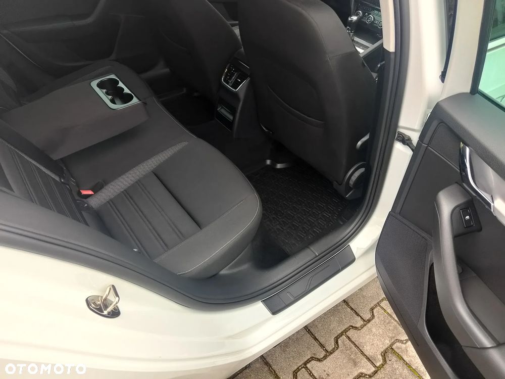 Skoda Octavia 1.4 TSI Ambition - 23