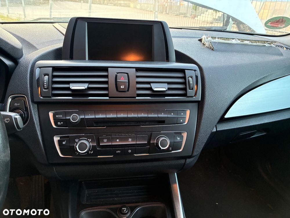 BMW Seria 1 120d Urban Line - 10