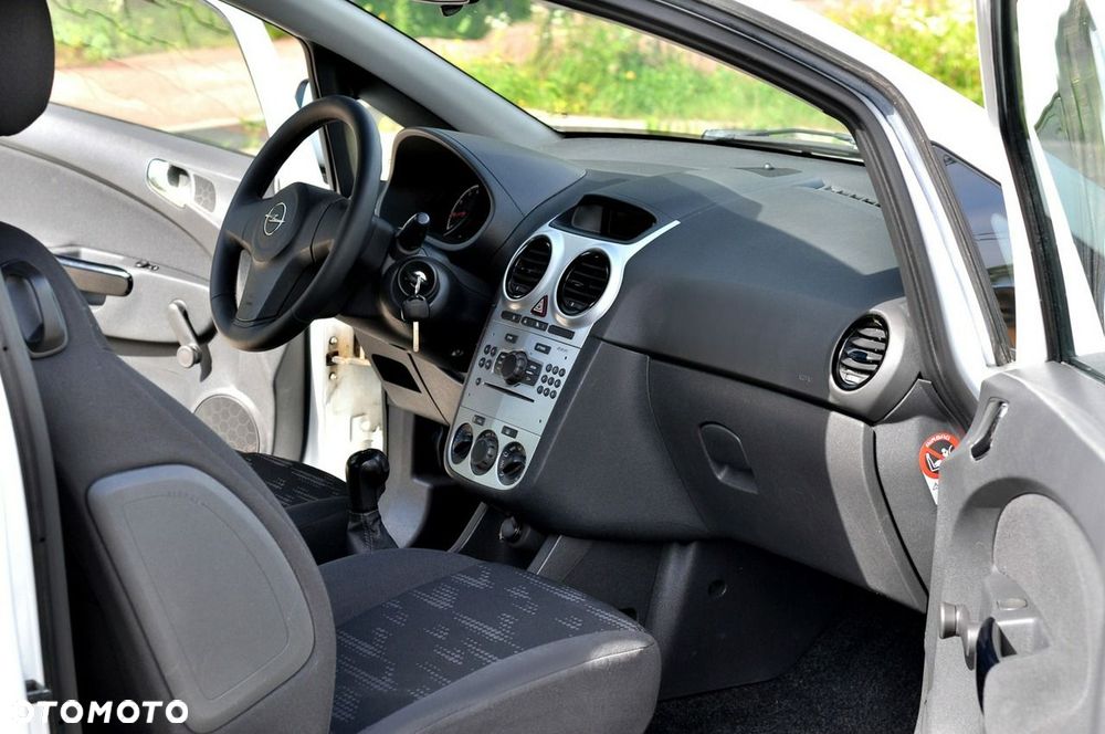 Opel Corsa - 12