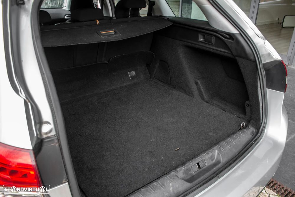 Peugeot 308 SW 1.6 BlueHDi Style - 23