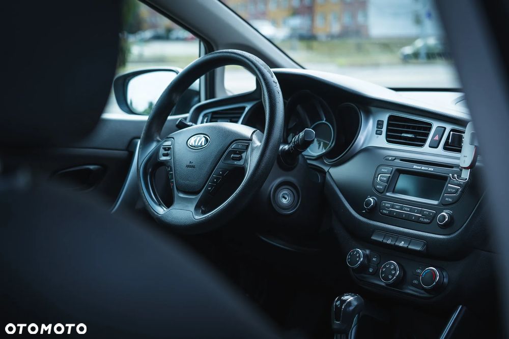 Kia Ceed 1.6 CRDi M - 14