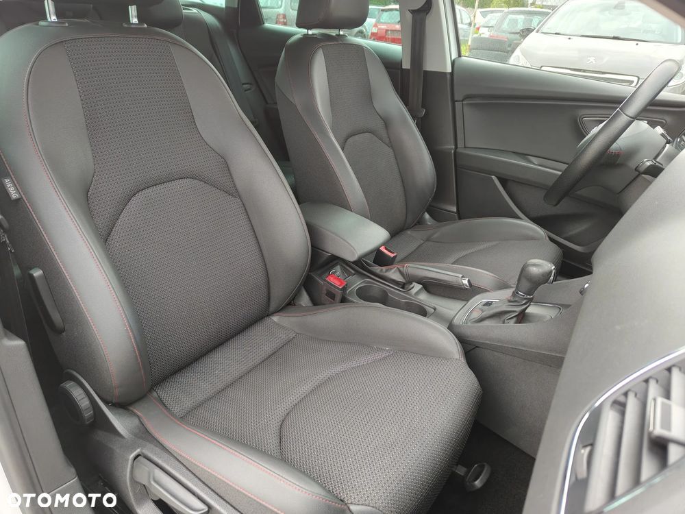 Seat Leon 2.0 TDI DPF Ecomotive DSG FR - 28