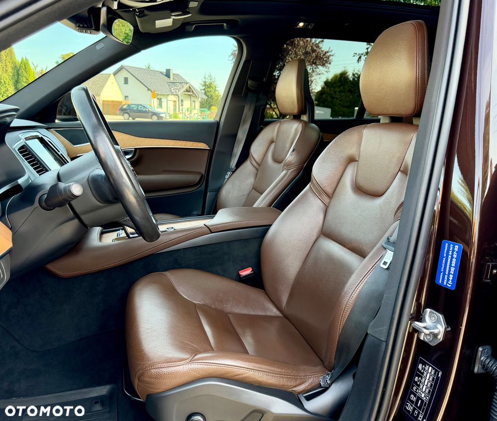 Volvo XC 90 B5 D AWD Momentum Pro - 17