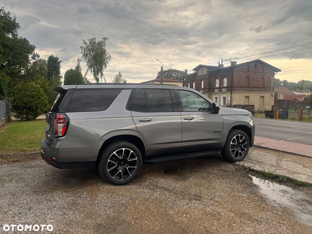 Chevrolet Tahoe - 4