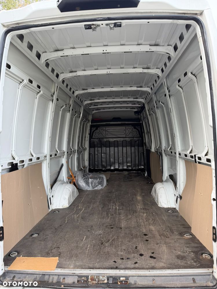 Iveco Daily 35S18 - 16