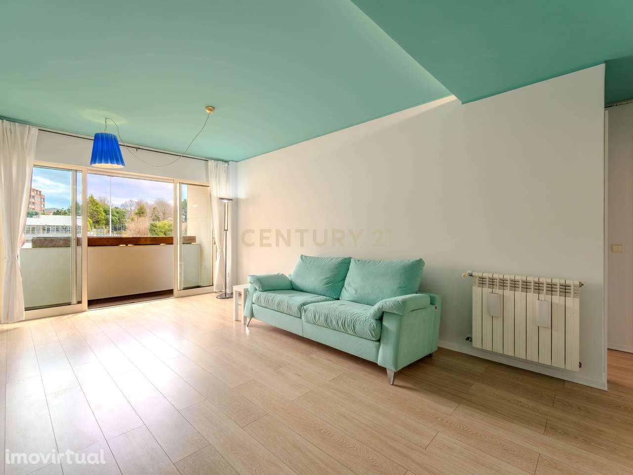 Arrendamento Apartamento T1 com Lugar Garagem a escassos metros da Ave - Grande imagem: 2/32