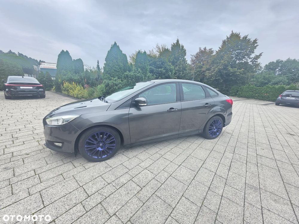 Ford Focus - 17