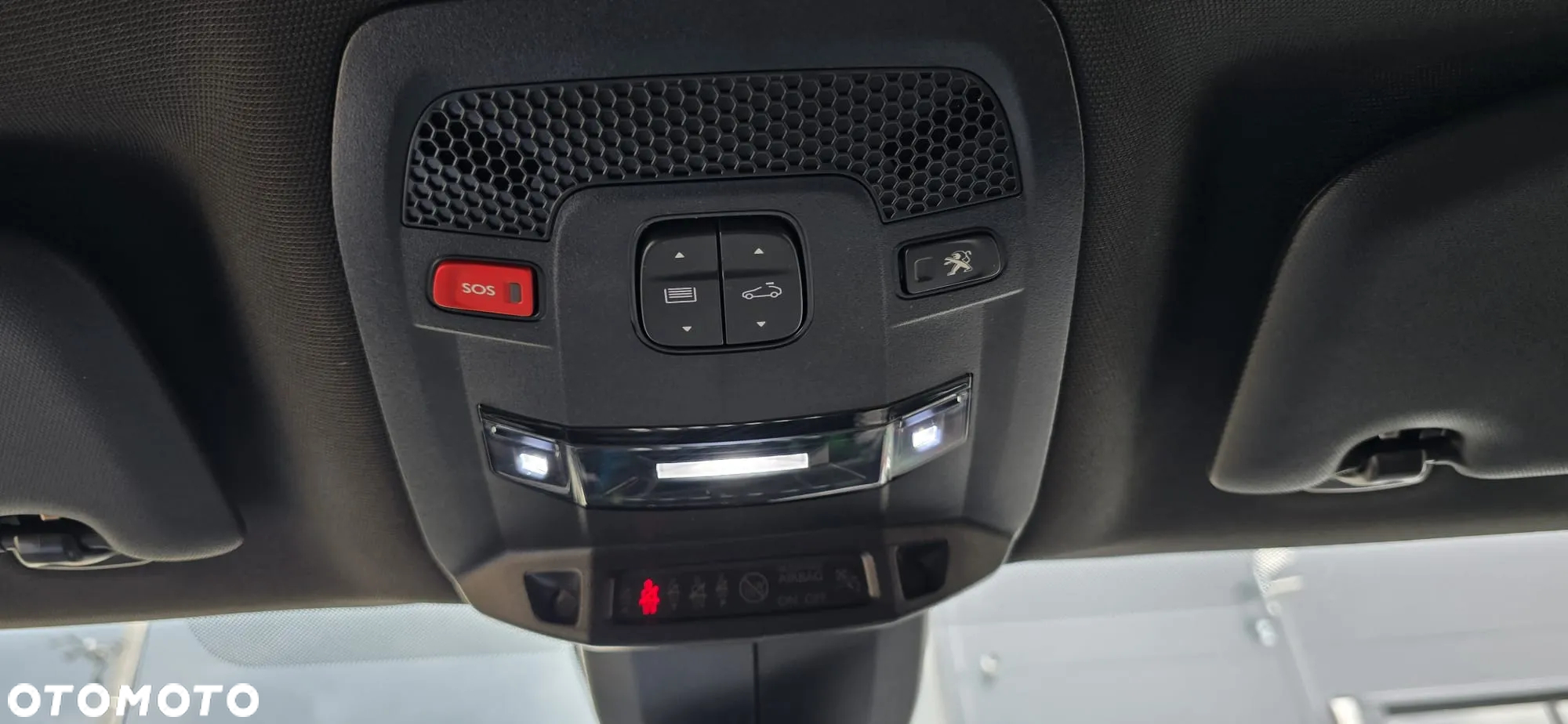 Peugeot 508 SW Plug-In Hybrid 360 e-EAT8 SPORT ENGINEERED - 27
