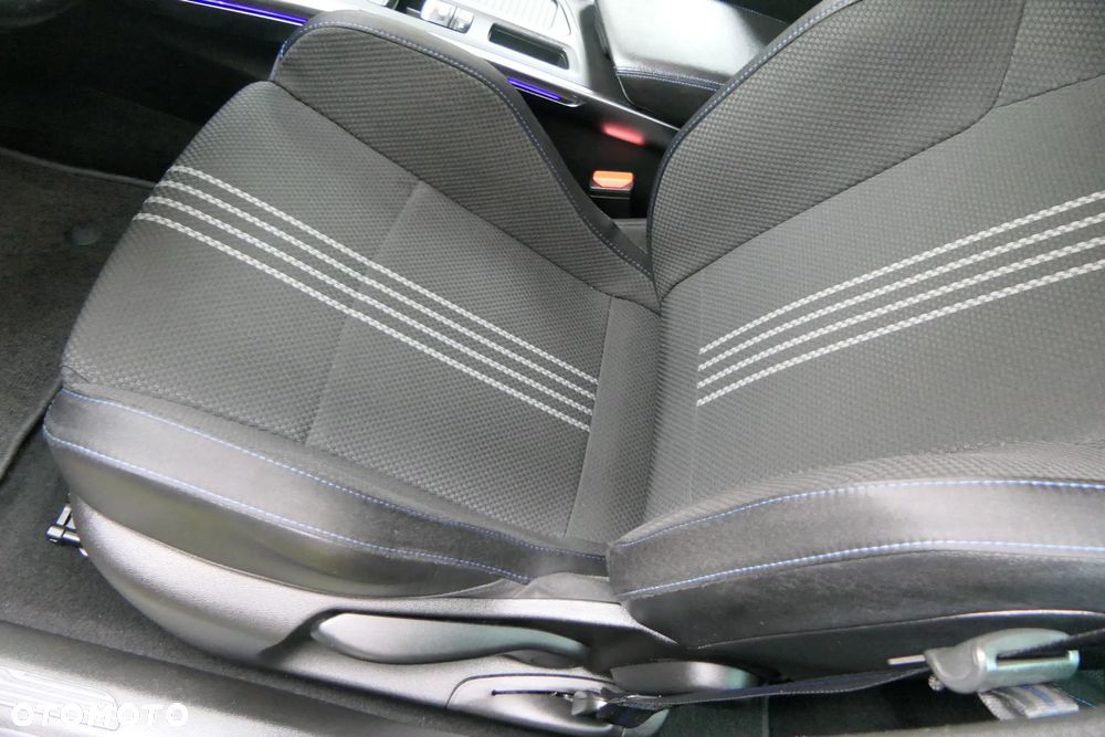 Renault Megane ENERGY dCi 165 EDC GT - 21