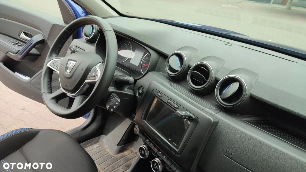 Dacia Duster 1.0 TCe SL Celebration - 9