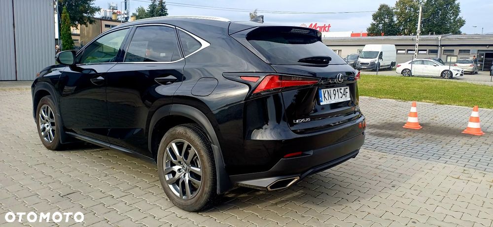 Lexus NX 300 - 9