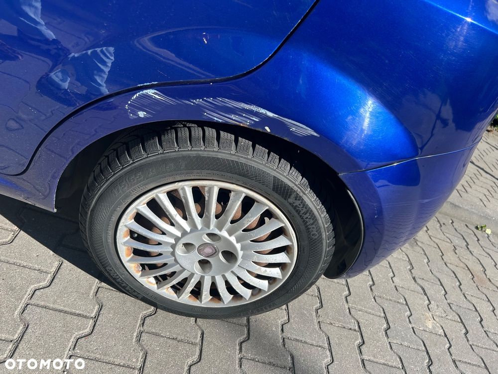 Fiat Grande Punto 1.4 8V - 4