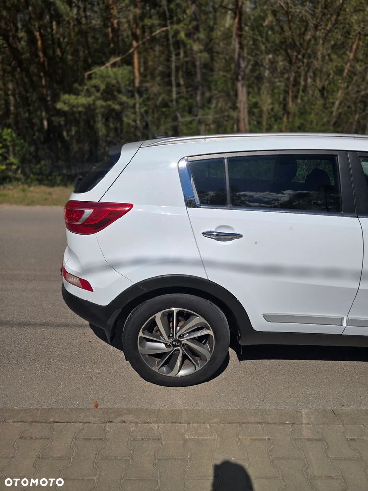 Kia Sportage 2.0 CRDI L AWD - 13