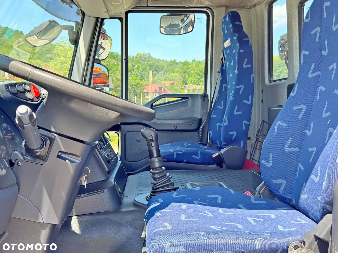 Iveco TRAKKER 310 * SKRZYNIA 6,00 m + PK 15500 * STAN BDB - 9