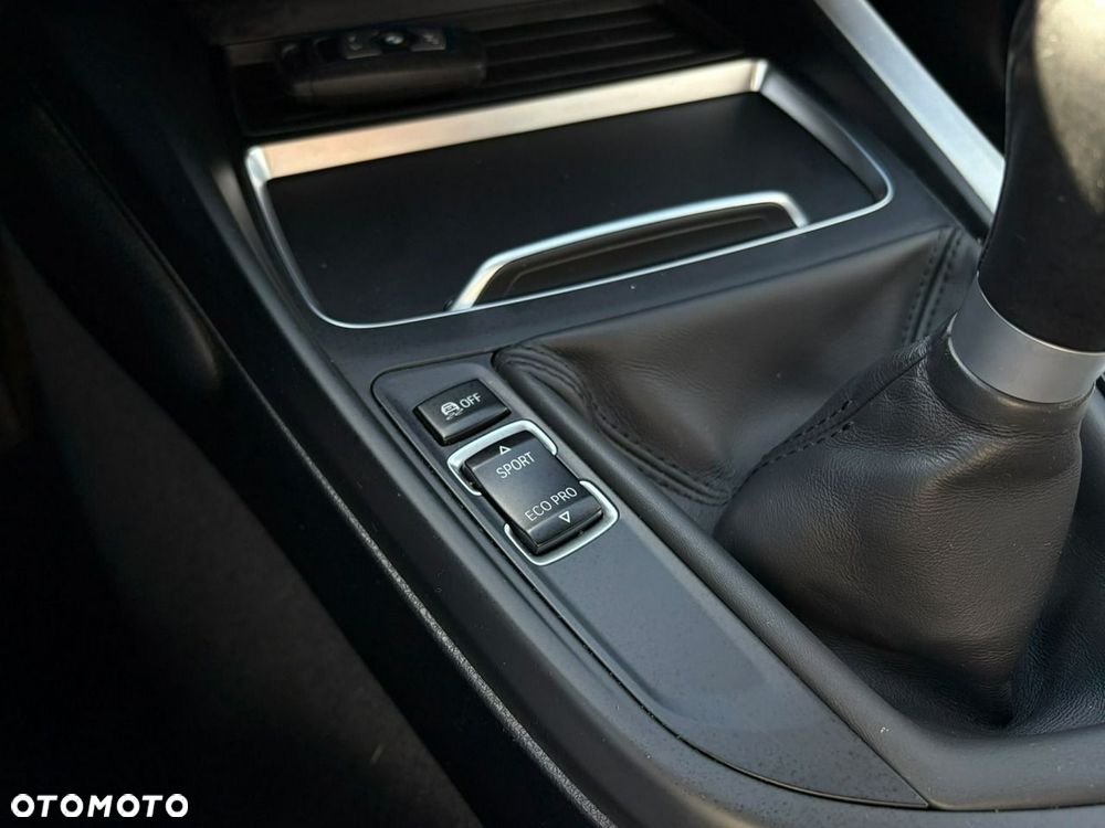 BMW Seria 1 - 16