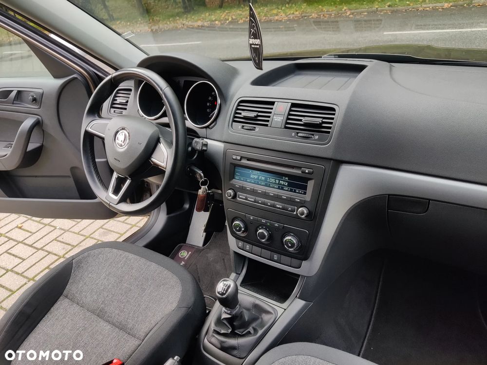 Skoda Yeti 1.4 TSI Ambition PLUS EDITION - 32