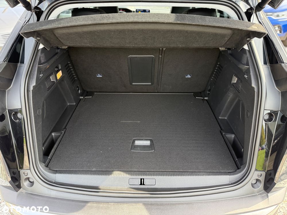 Peugeot 3008 1.5 BlueHDi Allure S&S EAT8 - 31