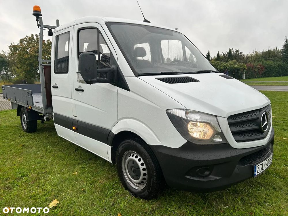 Mercedes-Benz Sprinter - 2