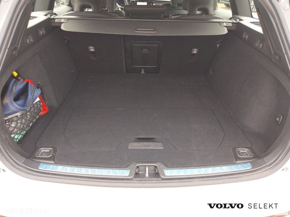 Volvo V60 B4 B Plus Dark - 20