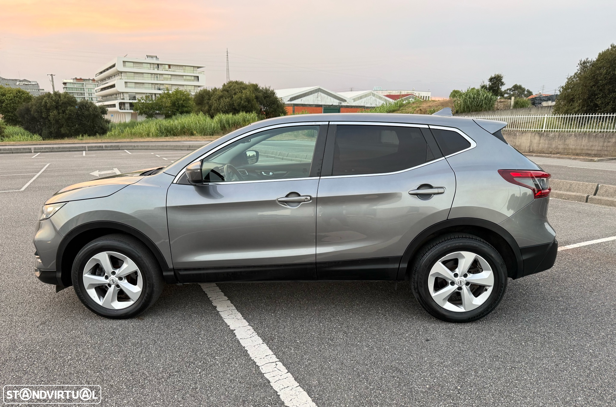 Nissan Qashqai 1.5 dCi N-Connecta - 11