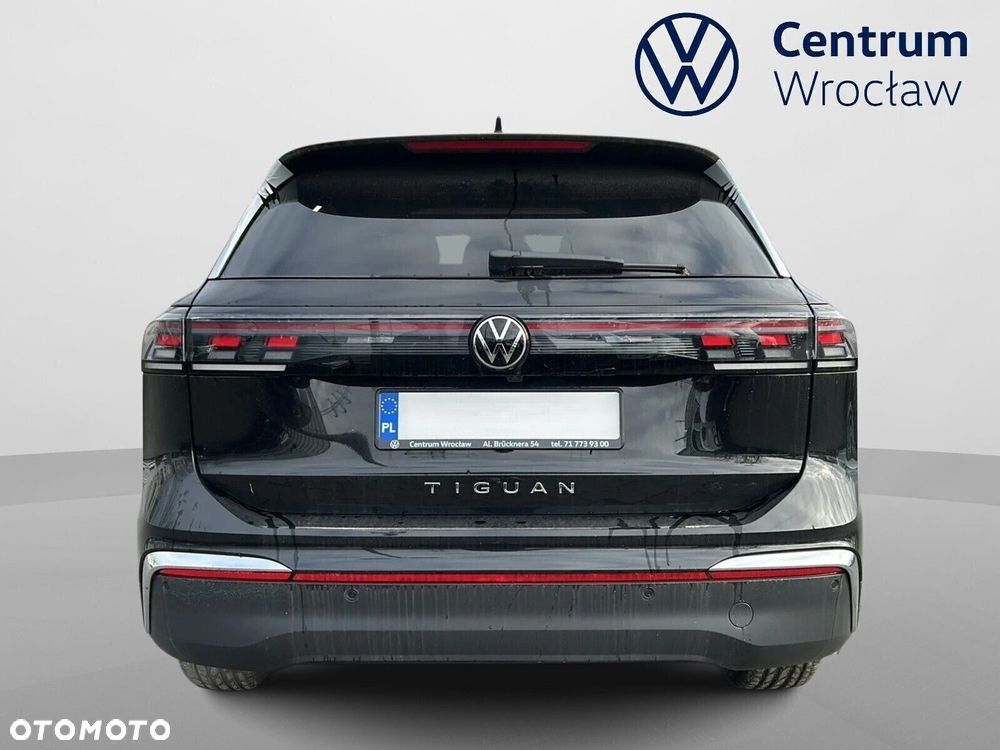 Volkswagen Tiguan - 10