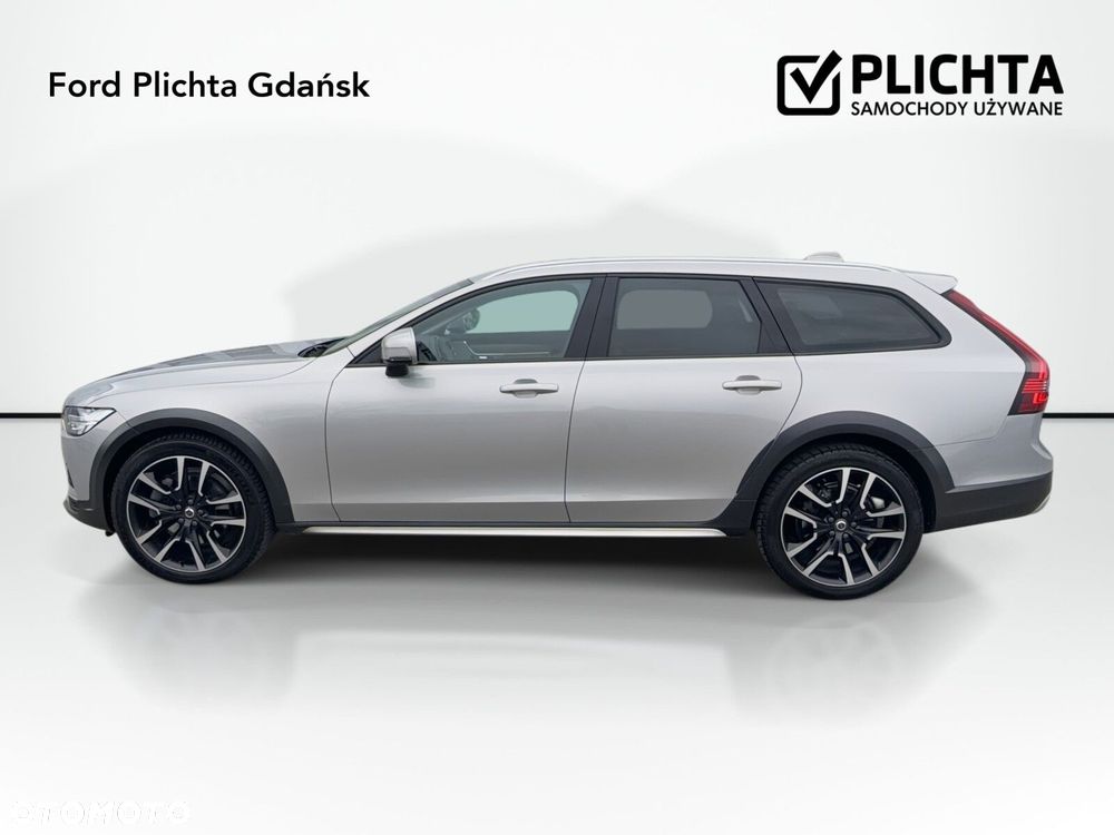 Volvo V90 Cross Country - 8