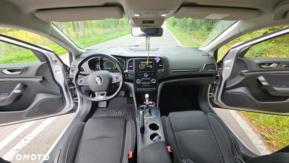 Renault Megane 1.5 dCi Bose EDC - 9