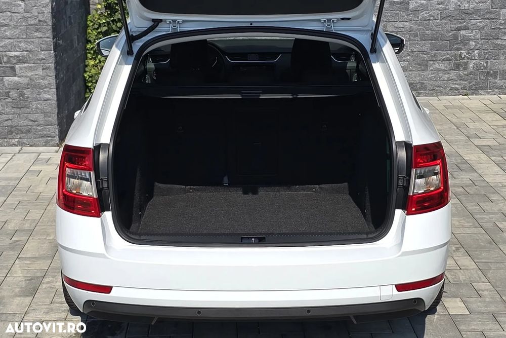 Skoda Octavia 2.0 TDI Ambition - 29