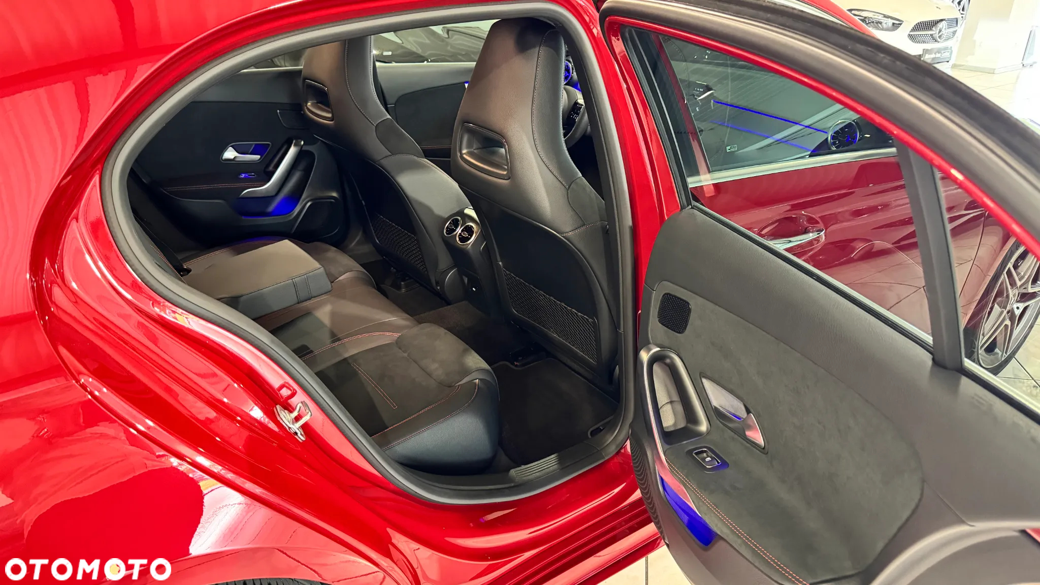 Mercedes-Benz Klasa A 200 AMG Line 7G-DCT - 35