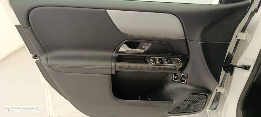 Mercedes-Benz B 250 e - 21