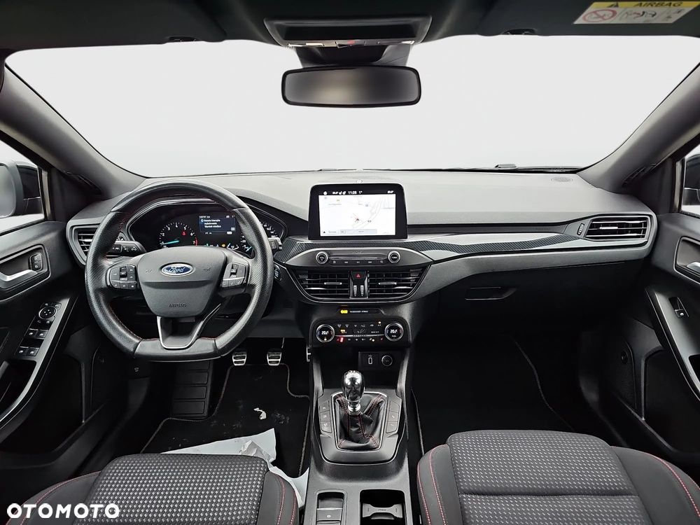 Ford Focus SW ver-1-0-ecoboost-start--stopp--system-st--line - 23