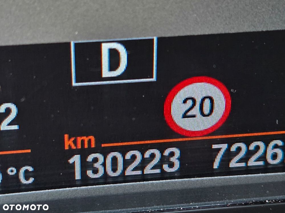 BMW X1 sDrive18i - 12